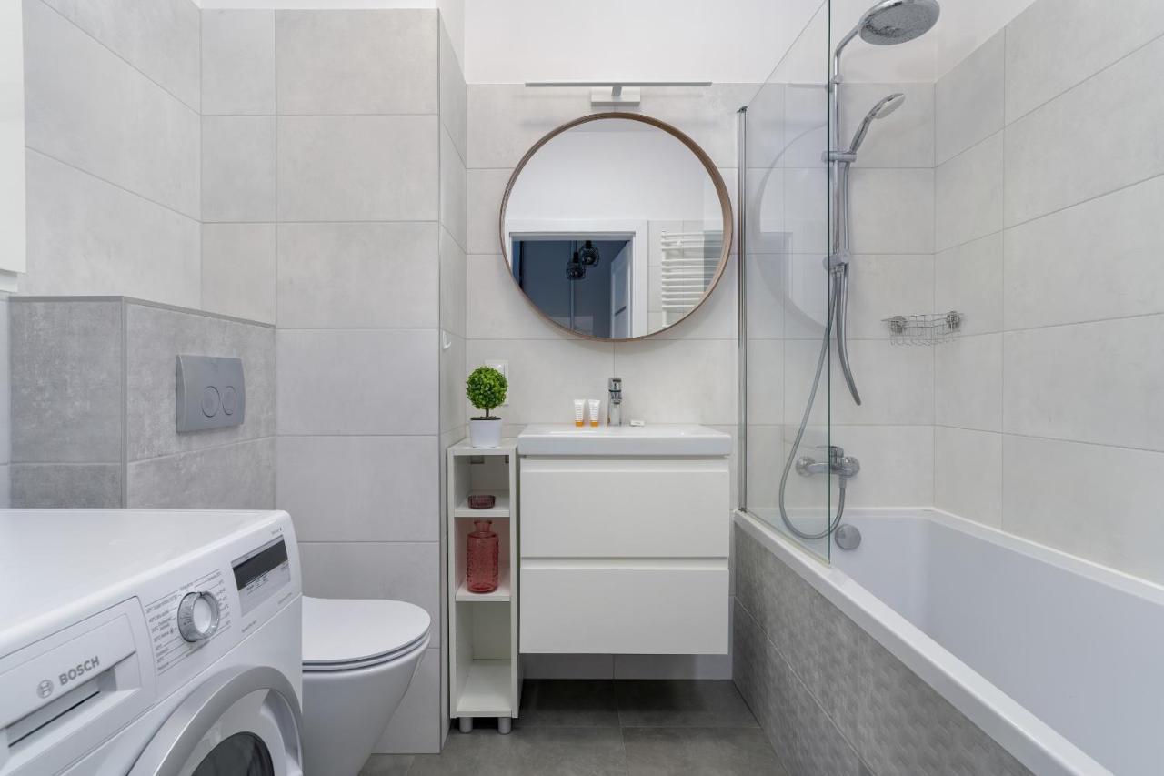 Stylish & Comfy Garbary Apartments With Parking By Noclegi Renters Poznań Zewnętrze zdjęcie
