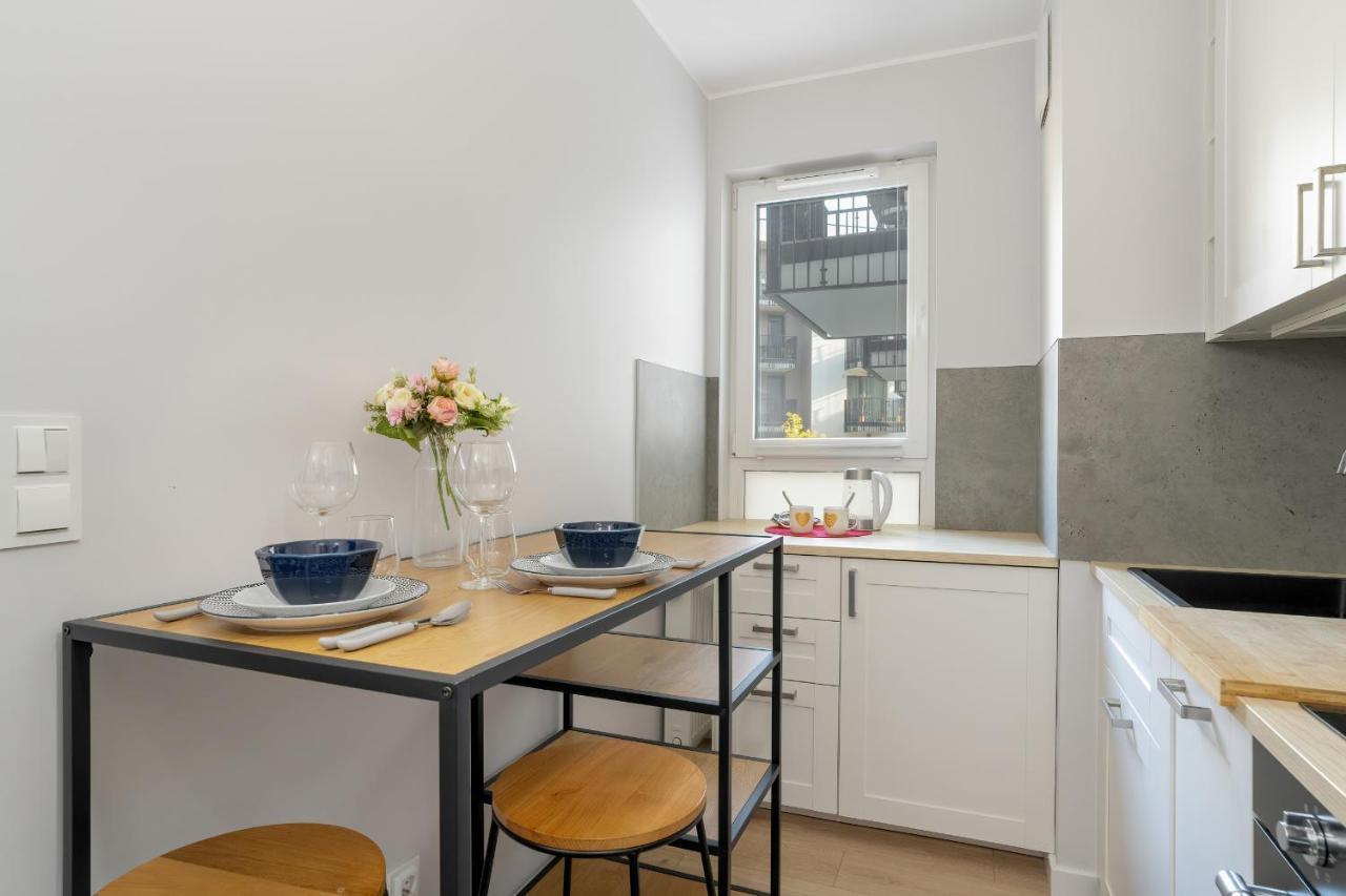 Stylish & Comfy Garbary Apartments With Parking By Noclegi Renters Poznań Zewnętrze zdjęcie