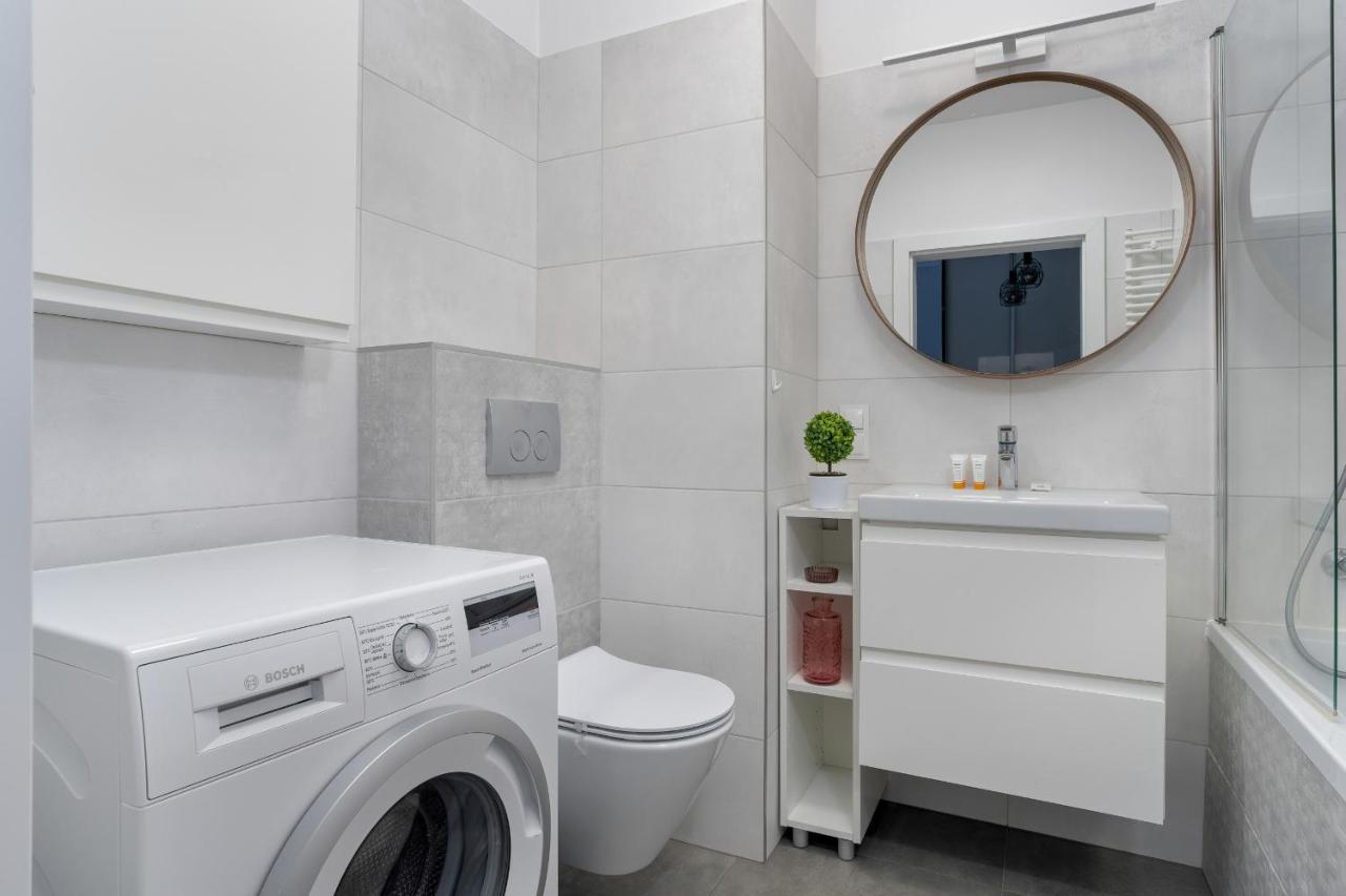 Stylish & Comfy Garbary Apartments With Parking By Noclegi Renters Poznań Zewnętrze zdjęcie
