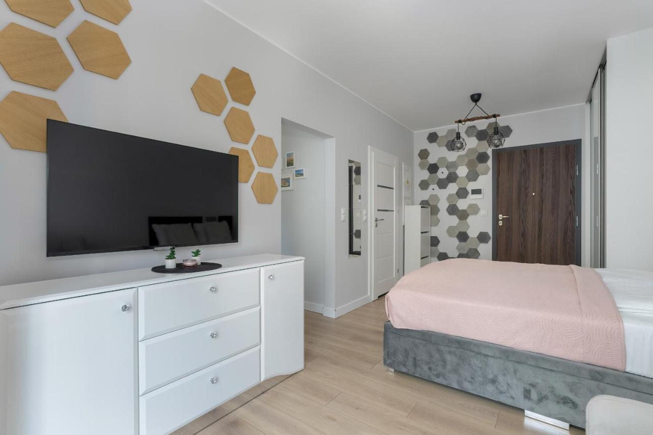 Stylish & Comfy Garbary Apartments With Parking By Noclegi Renters Poznań Zewnętrze zdjęcie